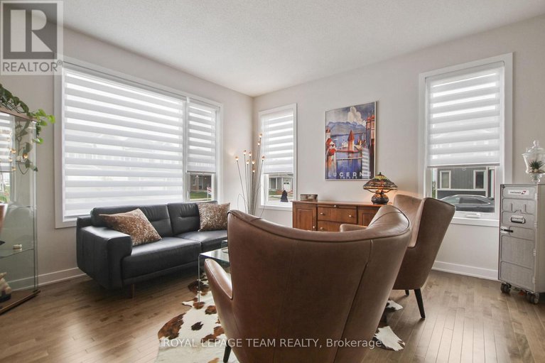 28291753/506-oldenburg-avenue/btwn-franktown-rd-fallowfield-rd/ottawa/ontario/K0A2Z0_12