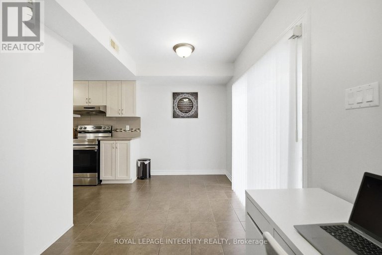 29627865/2341-esprit-drive/avalon-east/ottawa/ontario/K4A0T4_9