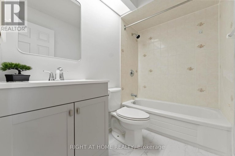 29604610/17-locheland-crescent/barrhaven-east/ottawa/ontario/K2G6H2_9