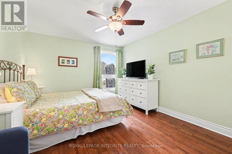 29534347/16-pebble-beach-court/stittsville-central/ottawa/ontario/K2S1B9_23