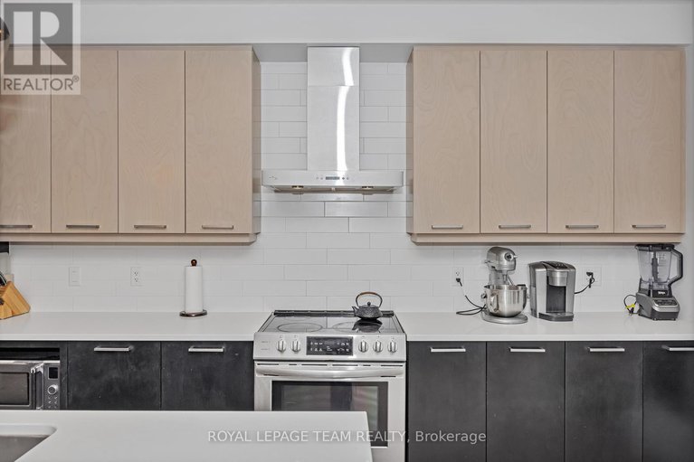 28504001/522-borbridge-avenue/riverside-southgloucester-glen/ottawa/ontario/K4M0H9_14