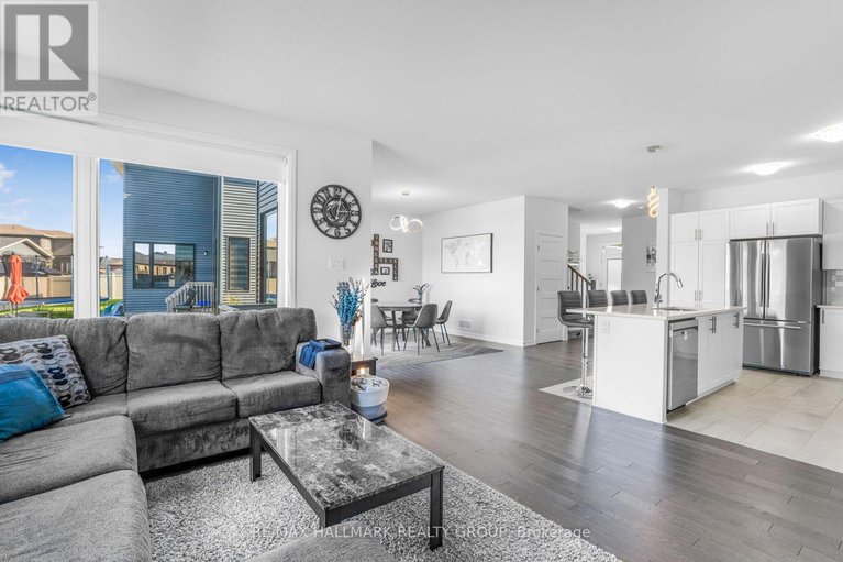 28435100/364-sterling-avenue/town-of-rockland/clarence-rockland/ontario/K4K0L4_14