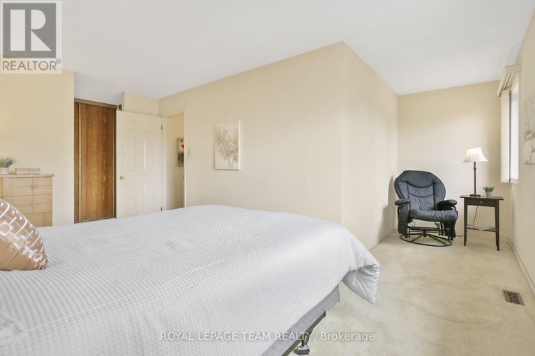 28550903/22-hewitt-way/katimavik/ottawa/ontario/K2L3S6_26