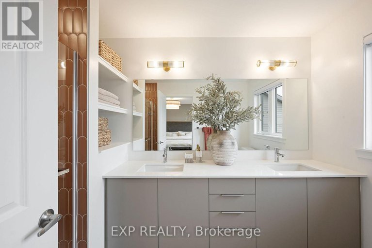 28919318/443-haresfield-court/riverside-southgloucester-glen/ottawa/ontario/K4M0B6_12