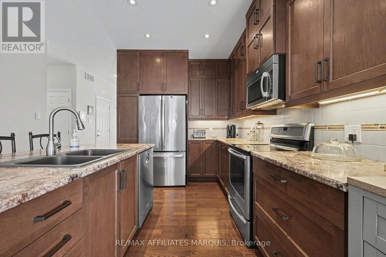 29266687/171-royal-landing-gate/north-grenville-twp-kemptville-south/north-grenville/ontario/K0G1J0_19