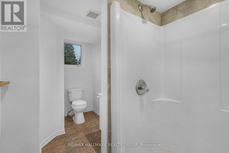 29592597/436-yves-street/town-of-rockland/clarence-rockland/ontario/K4K1E9_27