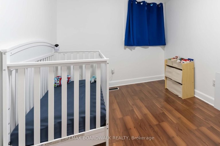 29576237/1707-meadowbrook-road/pineview/ottawa/ontario/K1B4W6_16