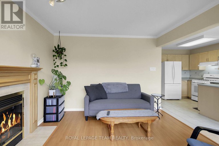 28518237/102-longshire-circle/longfields/ottawa/ontario/K2J4K8_18
