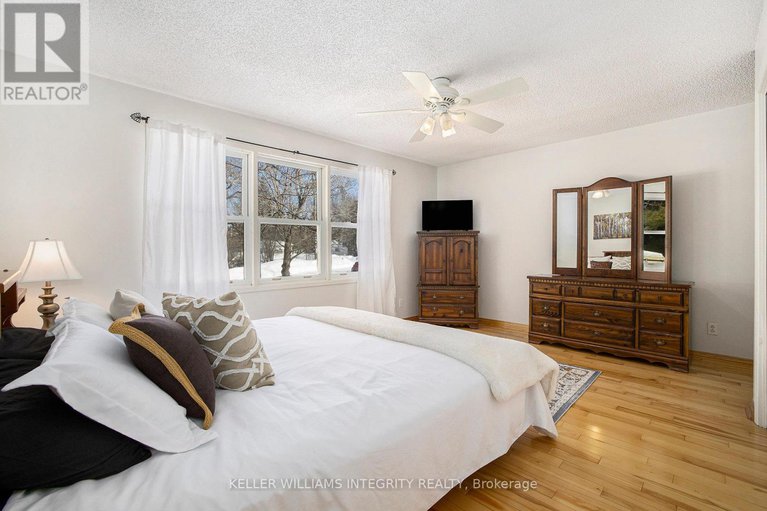 28438054/103-mcveety-road/drummondnorth-elmsley-north-elmsley-twp/drummondnorth-elmsley/ontario/K7H3C7_17