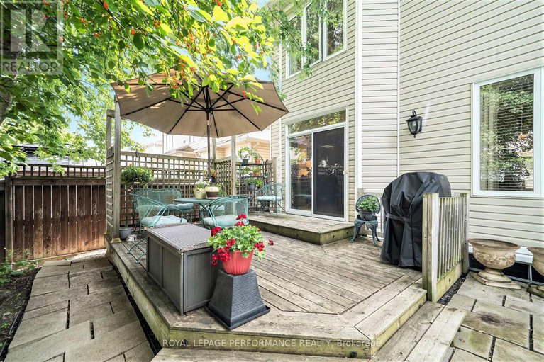 28759789/21-berry-glen-street/strandherd/ottawa/ontario/K2G7A5_31