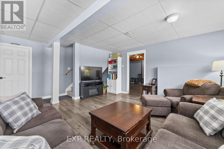 29556234/317-jim-barr-road/horton-twp/horton/ontario/K7V3Z8_20