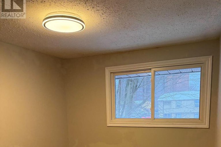 29192908/154-2570-southvale-crescent/sheffield-glenindustrial-park/ottawa/ontario/K1B5B6_14