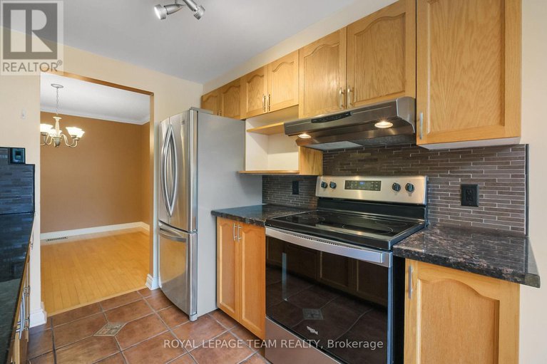 28777335/6201-arbourwood-drive/chapel-hill/ottawa/ontario/K1C7L6_19