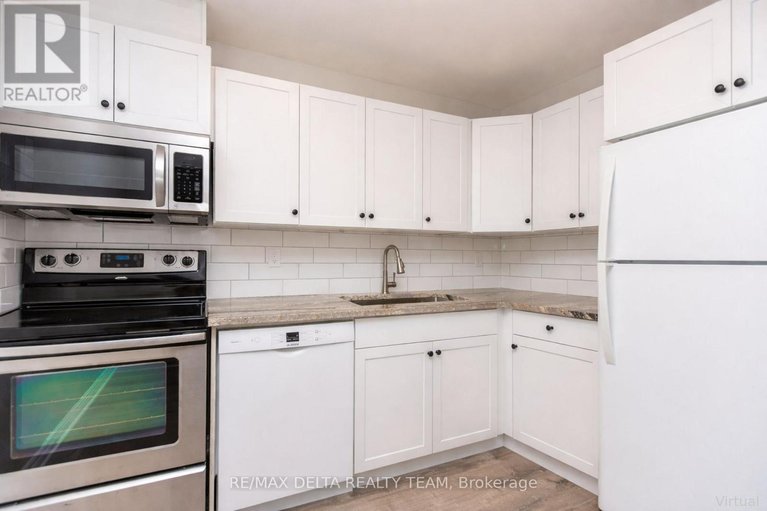 29517311/8-323-monica-crescent/bilberry-creekqueenswood-heights/ottawa/ontario/K1E3N6_14