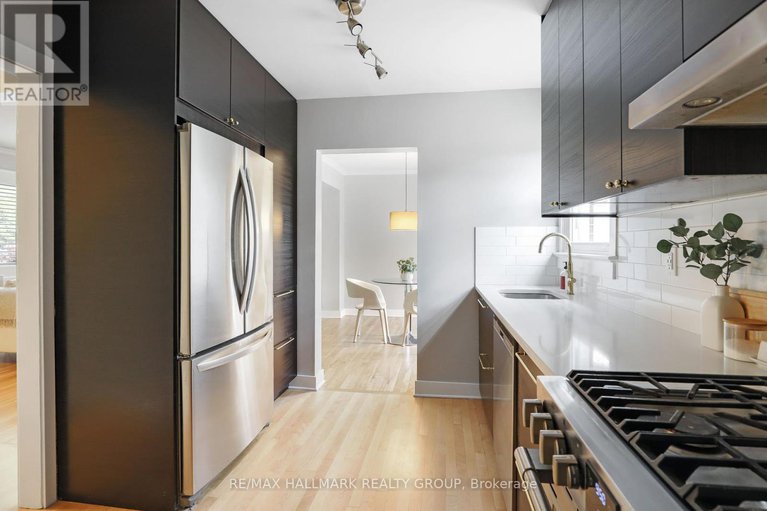 28903308/836-borthwick-avenue/castle-heightsrideau-high/ottawa/ontario/K1K2M8_14