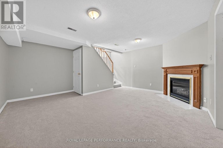 29662790/3835-crowsnest-avenue/quinterra/ottawa/ontario/K1V1K4_19