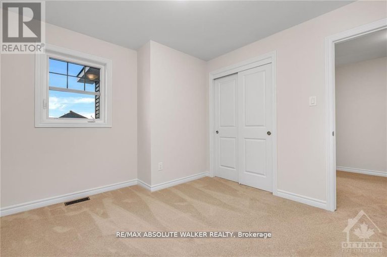 28242948/702-du-rivage-street/town-of-rockland/clarence-rockland/ontario/K4K0K1_24