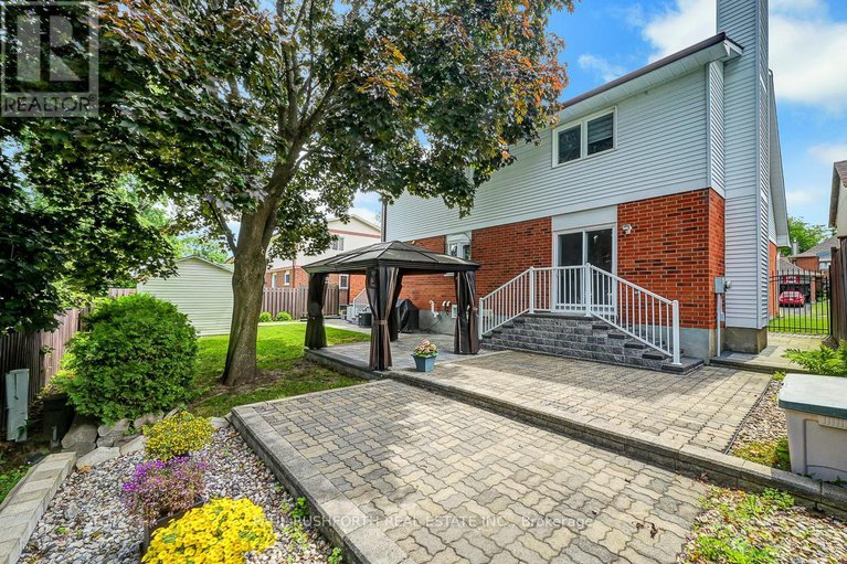 29049855/89-hawk-crescent/hunt-clubwestern-community/ottawa/ontario/K1V9G8_32