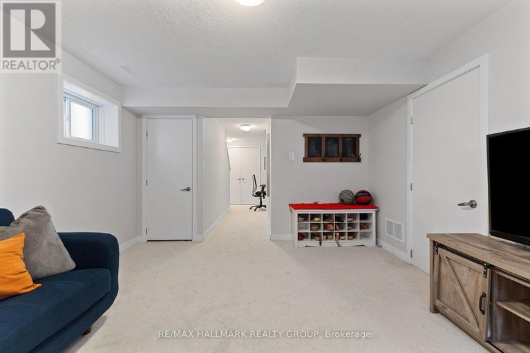 29621623/1015-cottontail-walk/avalon-west/ottawa/ontario/K4A5H7_25