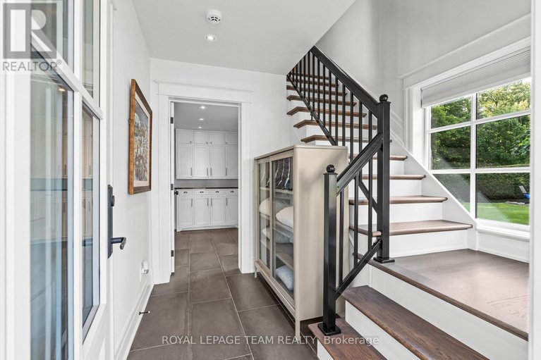 28626458/5572-carrison-drive/manotick-village-manotick-estates/ottawa/ontario/K4M1K7_45