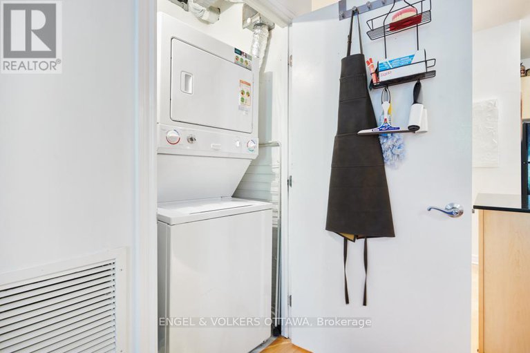 28934995/115-205-bolton-street/lower-townbyward-market/ottawa/ontario/K1N1K7_18