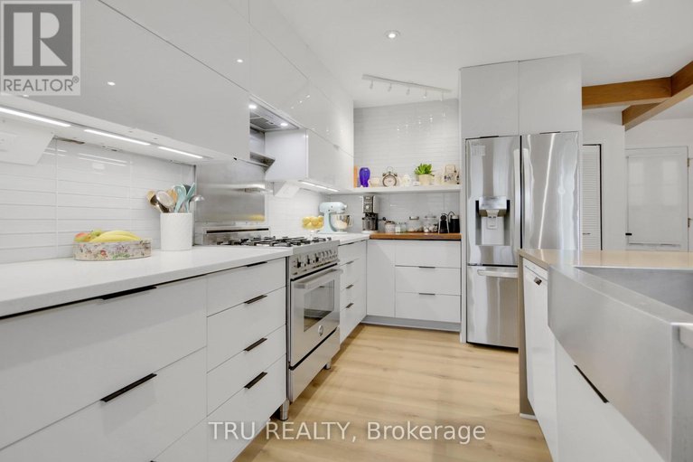 28334651/36-varley-drive/beaverbrook/ottawa/ontario/K2K1G2_11
