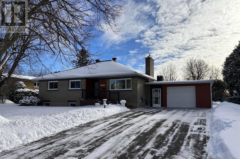 29279795/1502-farnsworth-avenue/alta-vista/ottawa/ontario/K1H7C3_2