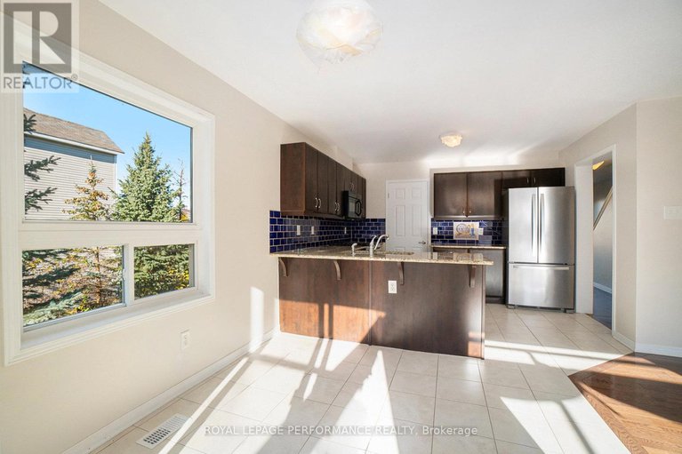 28995605/g-3721-riverbreeze-street/half-moon-bay/ottawa/ontario/K2J0T1_11