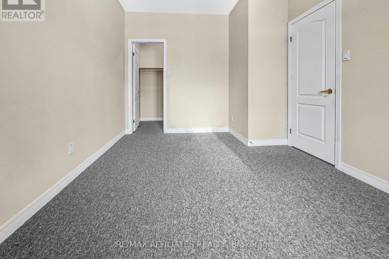 29175638/107-sable-run-drive/stittsville-central/ottawa/ontario/K2S1W7_18