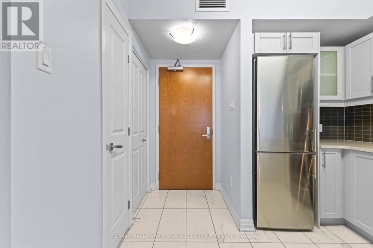 28292069/1306-195-besserer-street/sandy-hill/ottawa/ontario/K1N0B6_2