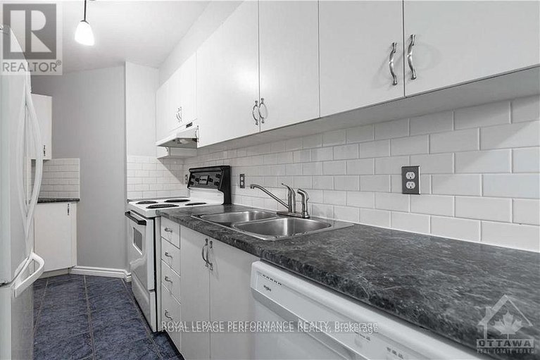 28623720/10-1132-gablefield-private/beaconwood/ottawa/ontario/K1J1E3_6