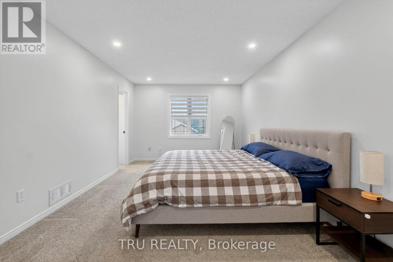 29673240/36-james-lewis-avenue/stittsville-south/ottawa/ontario/K2S1K4_25