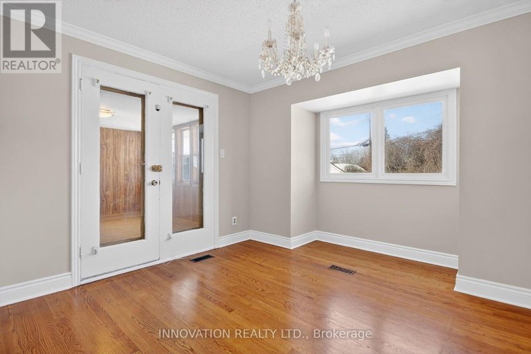 29430596/1951-garfield-avenue-n/braemar-park/ottawa/ontario/K2C0W7_7