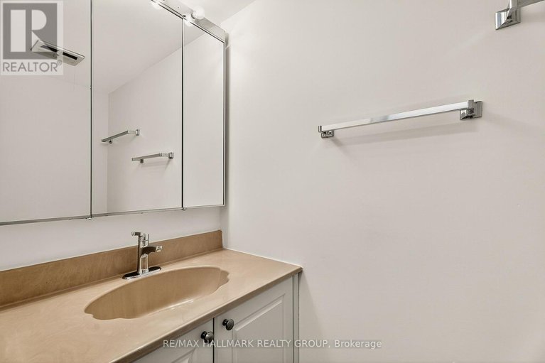 29029131/1702-1195-richmond-road/woodroffe/ottawa/ontario/K2B8E4_33