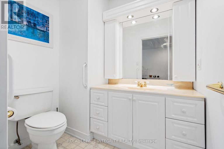 29249716/16-st-andrews-circle/glencairnhazeldean/ottawa/ontario/K2L1L3_16