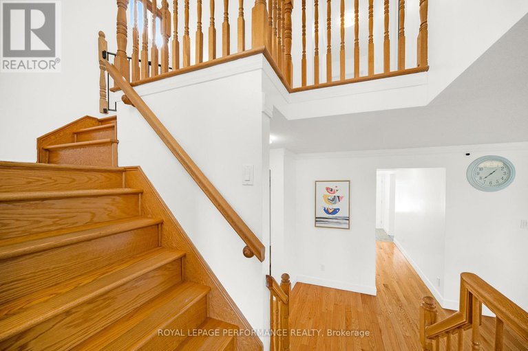 29366991/1557-verchere-street/chateauneuf/ottawa/ontario/K1C7C7_18