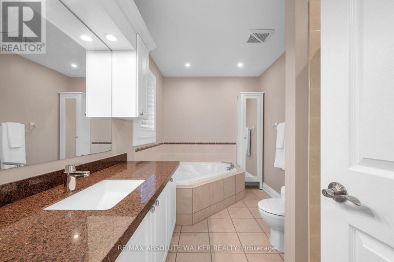 29163669/1662-frenette-street/fallingbrookgardenway-south/ottawa/ontario/K4A4L4_29