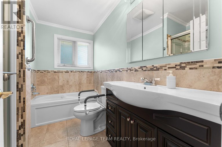 28943825/1-stillwater-drive/crystal-beach/ottawa/ontario/K2H5J9_27