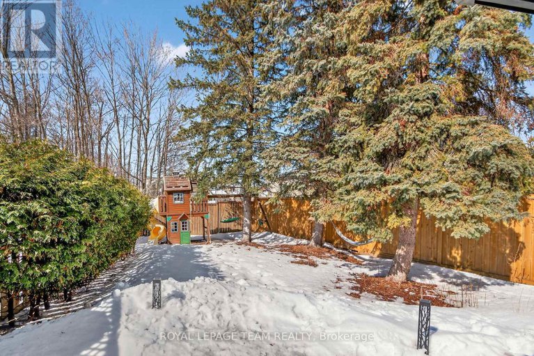 29431774/2-furlong-crescent/bridlewood/ottawa/ontario/K2M2J1_44