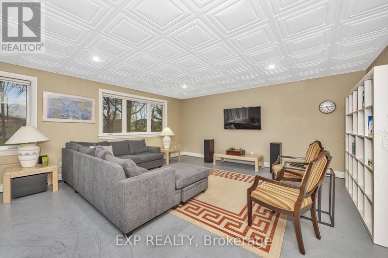 28548759/6703-suncrest-drive/greely/ottawa/ontario/K4P0B4_27