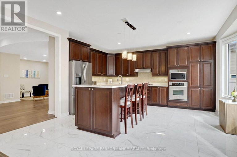 28379305/2782-grand-vista-circle/half-moon-bay/ottawa/ontario/K2J0W5_14