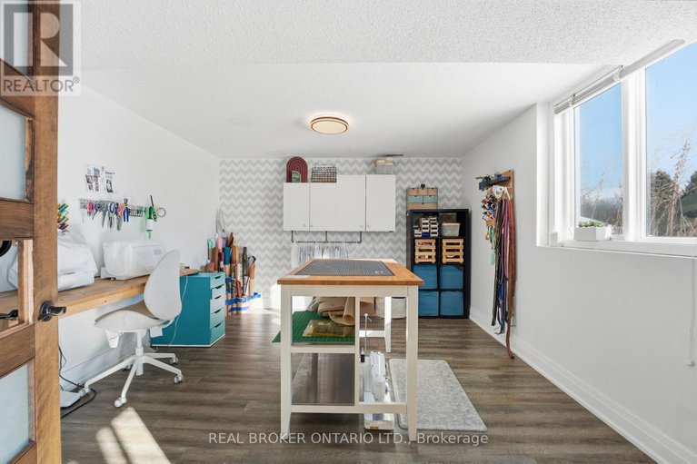 29680902/1391-sutherland-drive/manotick-south-to-roger-stevens/ottawa/ontario/K4M1B3_38