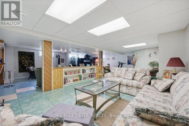 28644850/1800-tucker-road/clarencerockland-twp/clarence-rockland/ontario/K4K1K7_26