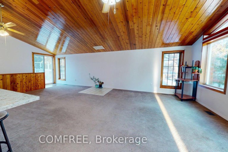 29409348/146-old-colony-road/glencairnhazeldean/ottawa/ontario/K2L1M4_4