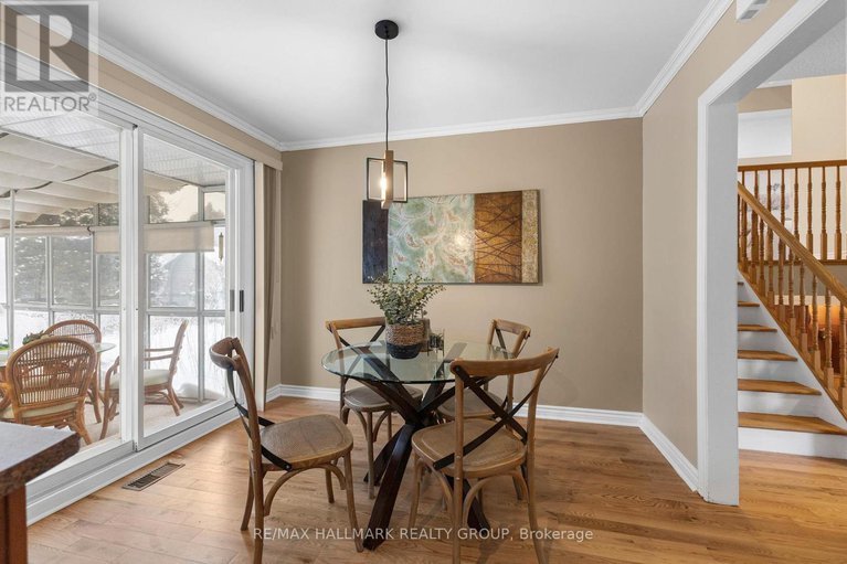 29185304/2143-hubbard-crescent/beacon-hill-north/ottawa/ontario/K1J6L3_9