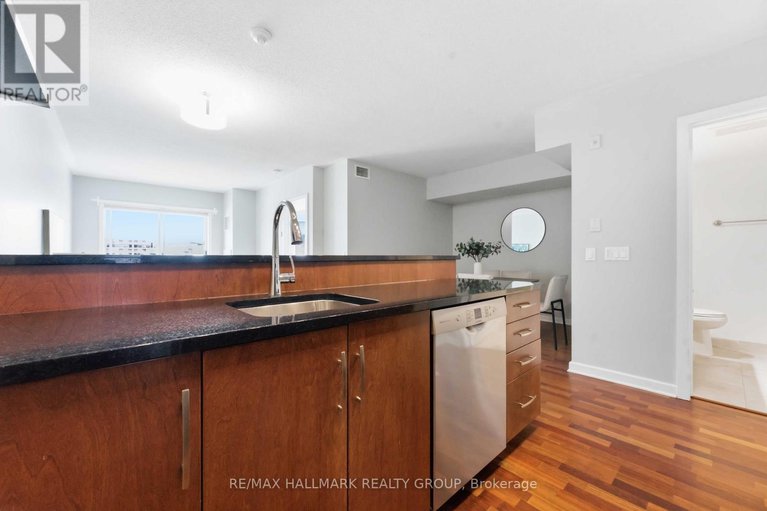 29435223/1106-138-somerset-street-w/ottawa-centregolden-triangle/ottawa/ontario/K2P0A3_7