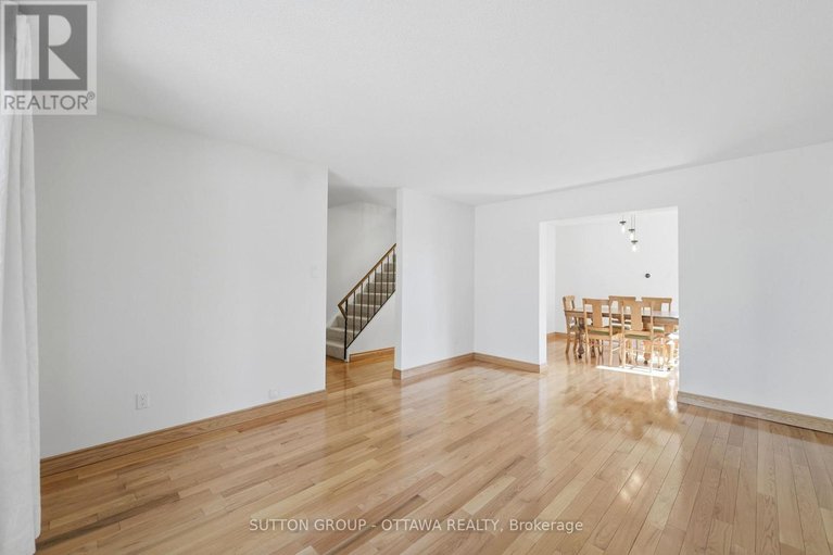 29633973/110-pigeon-terrace/hunt-clubwestern-community/ottawa/ontario/K1V9H7_10