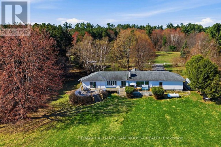 29673245/122-colonel-nicholson-lane/constance-bay/ottawa/ontario/K0A3M0_45