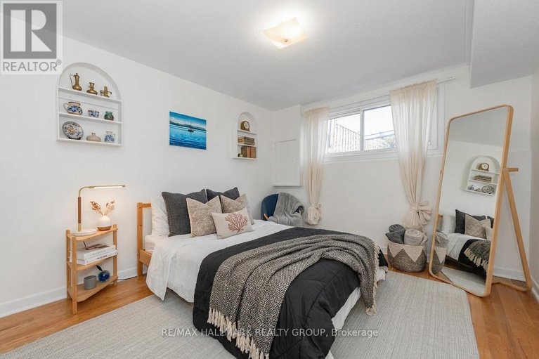 29665660/20-mulvagh-avenue/borden-farmstewart-farmcarleton-heightsparkwood-hills/ottawa/ontario/K2E6M6_24