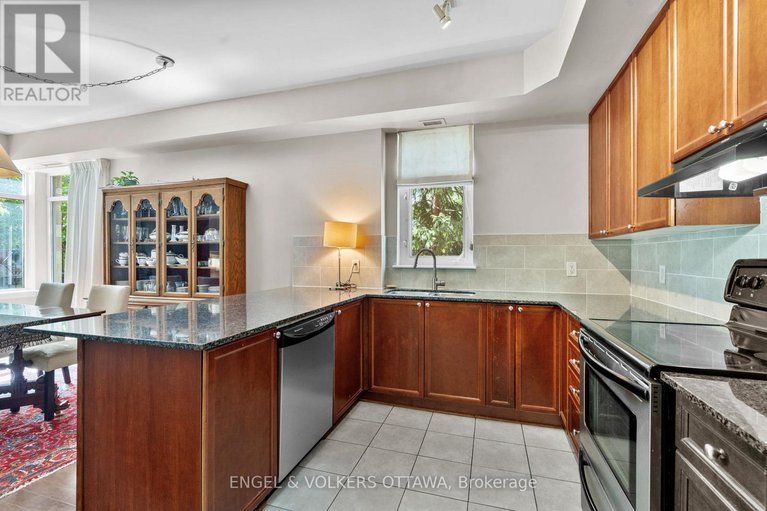 28843086/105-205-bolton-street/lower-townbyward-market/ottawa/ontario/K1N1K7_15
